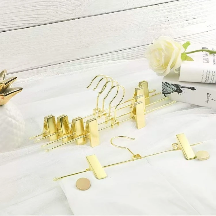 gold-trouser-hangers23745.jpg (750×750) gold-trouser-hangers23745.jpg (750×750)